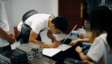 “倾听、交流、分享”2018J9九游会学院夏季校友会(图3)